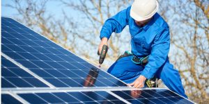 Installation Maintenance Panneaux Solaires Photovoltaïques à Senezergues